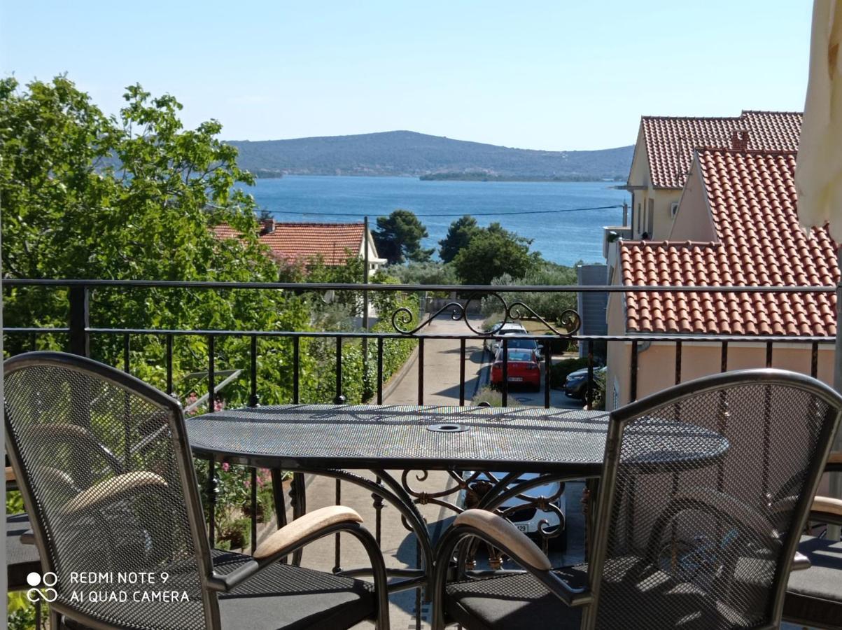 Apartments Vodopija 300M To The Beach Sveti Filip i Jakov Eksteriør billede
