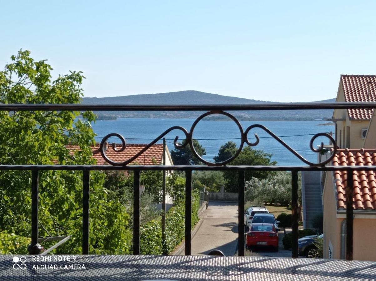 Apartments Vodopija 300M To The Beach Sveti Filip i Jakov Eksteriør billede