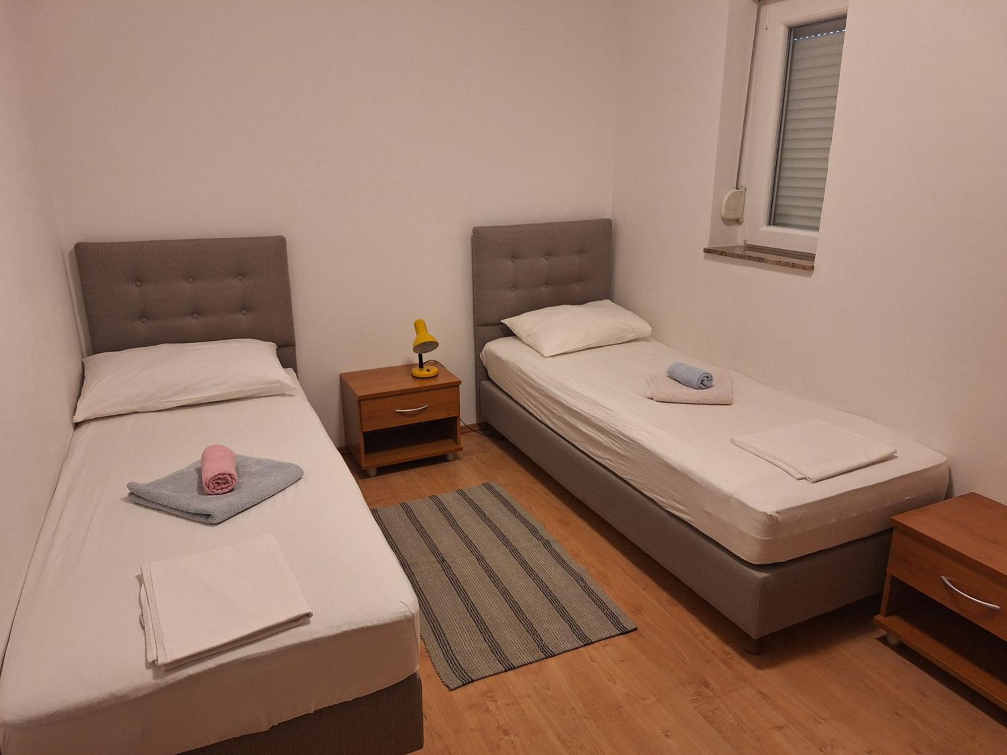 Apartments Vodopija 300M To The Beach Sveti Filip i Jakov Værelse billede