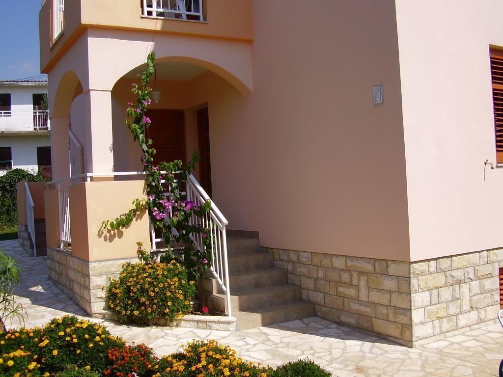 Apartments Vodopija 300M To The Beach Sveti Filip i Jakov Værelse billede