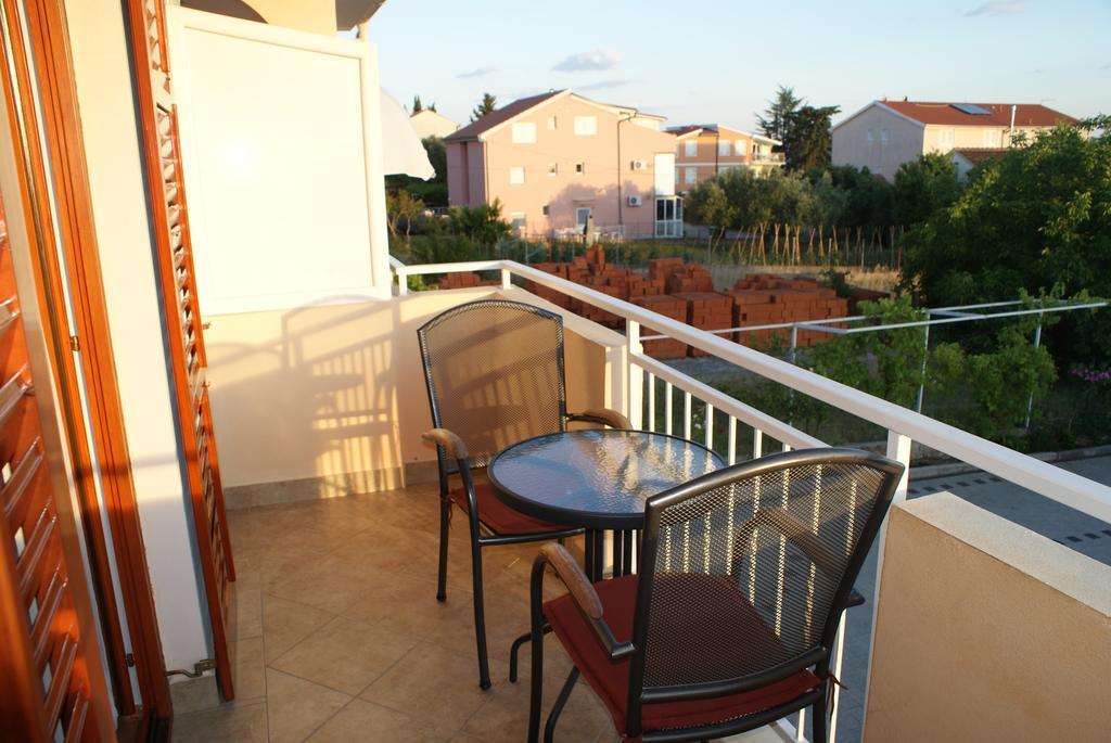 Apartments Vodopija 300M To The Beach Sveti Filip i Jakov Eksteriør billede