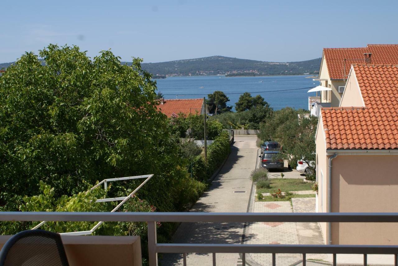 Apartments Vodopija 300M To The Beach Sveti Filip i Jakov Eksteriør billede