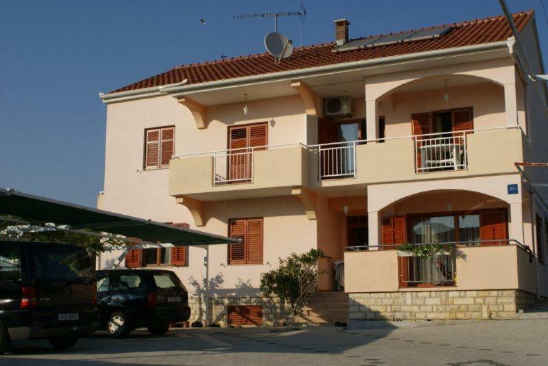 Apartments Vodopija 300M To The Beach Sveti Filip i Jakov Eksteriør billede