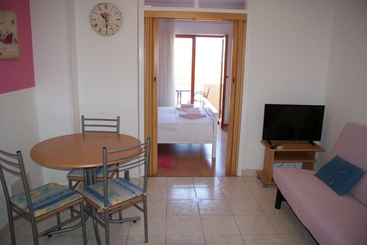 Apartments Vodopija 300M To The Beach Sveti Filip i Jakov Eksteriør billede
